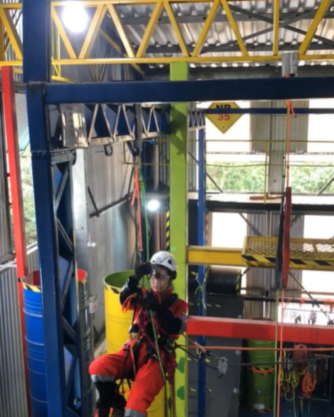 Vertical Braz destacou serviços de acesso por cordas em Araucária
