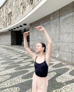 Aluna do curso de Dança Moderna da Prefeitura é aprovada em seletiva do Teatro Guaíra