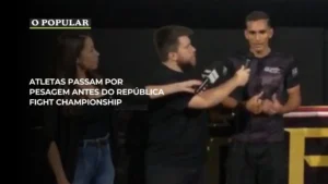 Atletas passam por pesagem antes do República Fight Championship