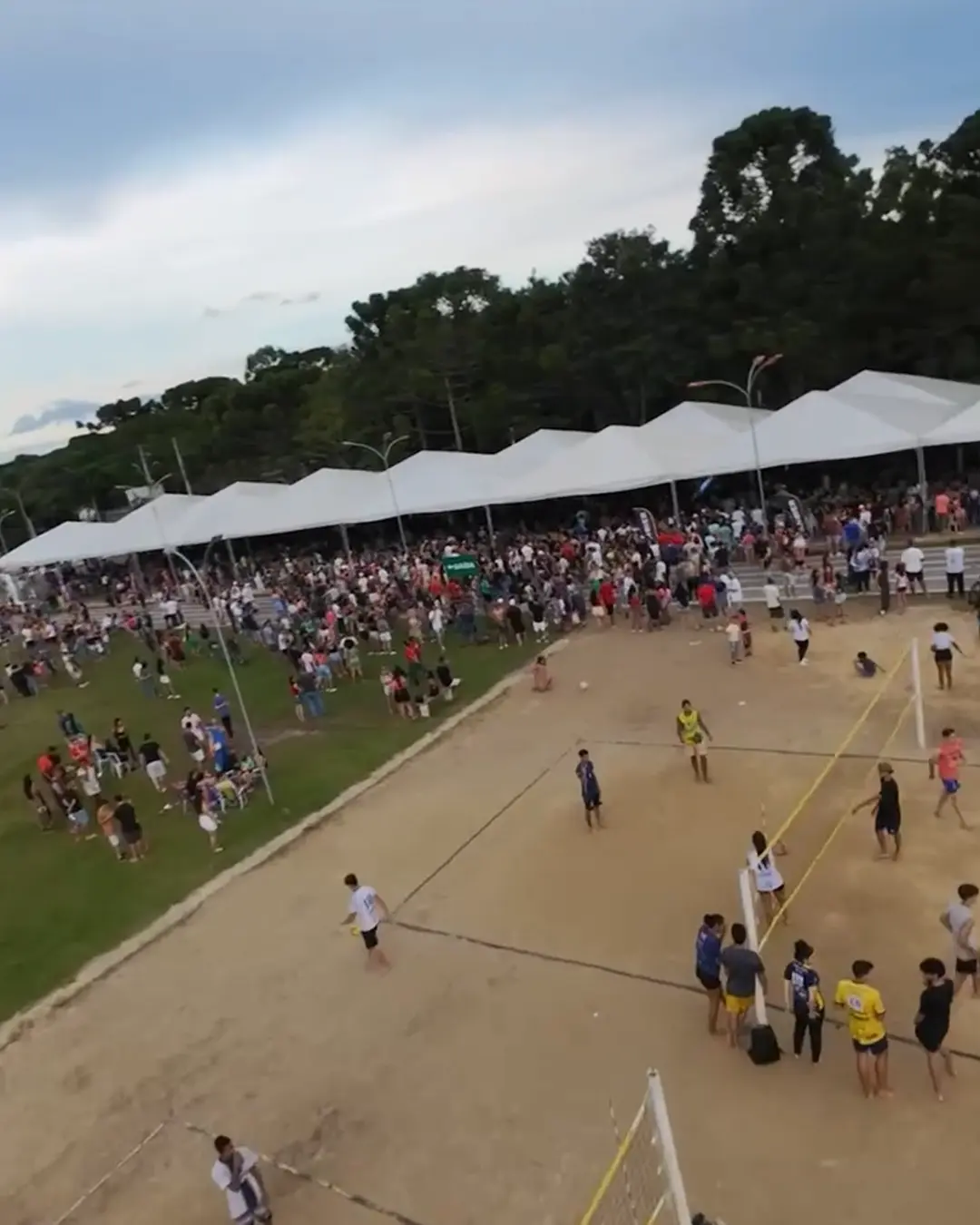 Coluna da SMAS: O coração da festa — acolhimento, informação e transformação