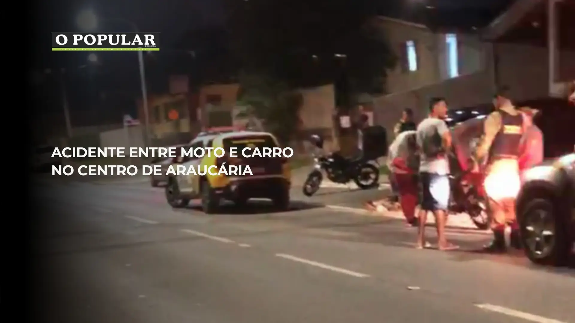Acidente entre moto e carro no Centro de Araucária