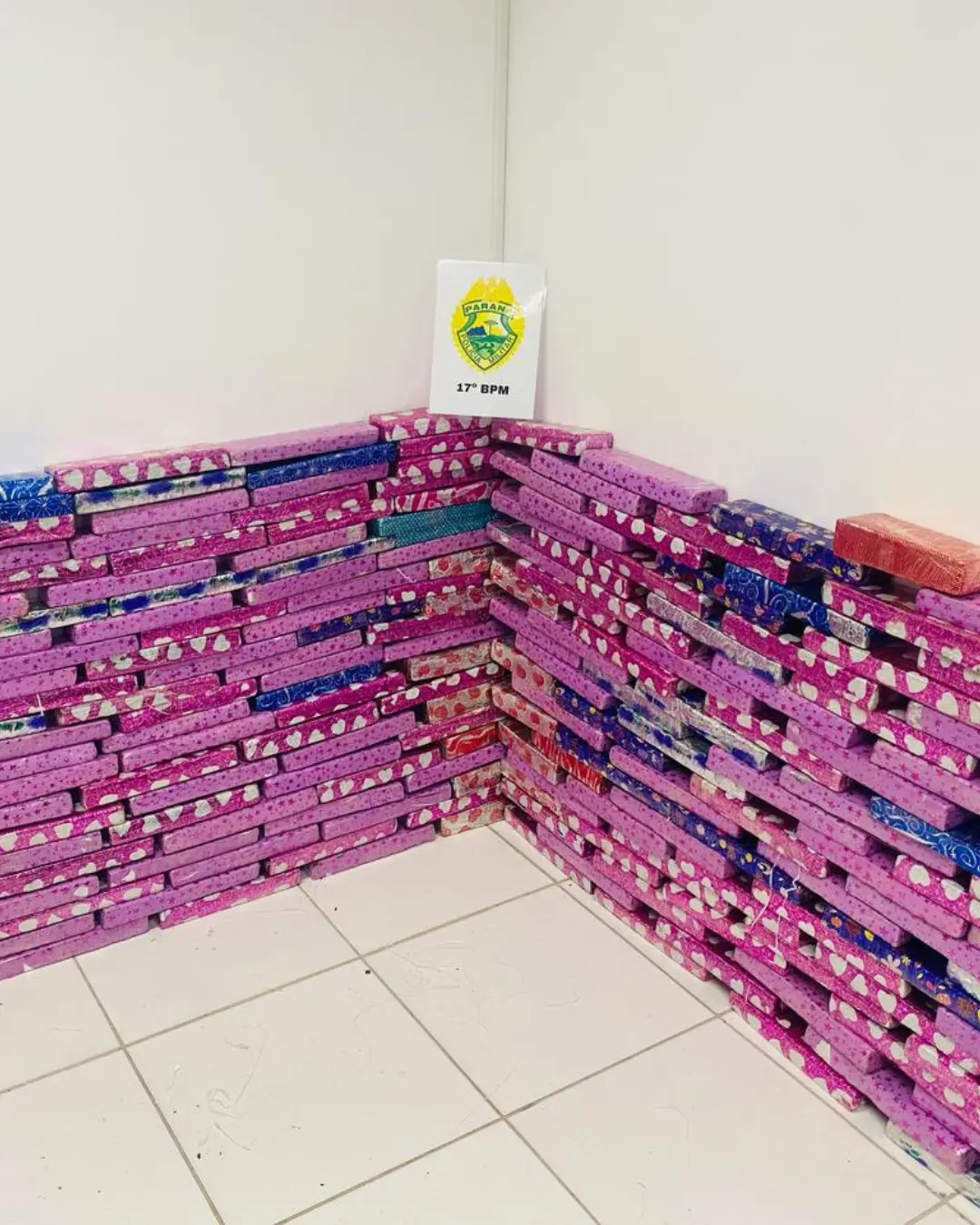 Alalaô!! PM de Araucária apreende 245kg de maconha que renderiam cerca de 800 mil no mercado do tráfico