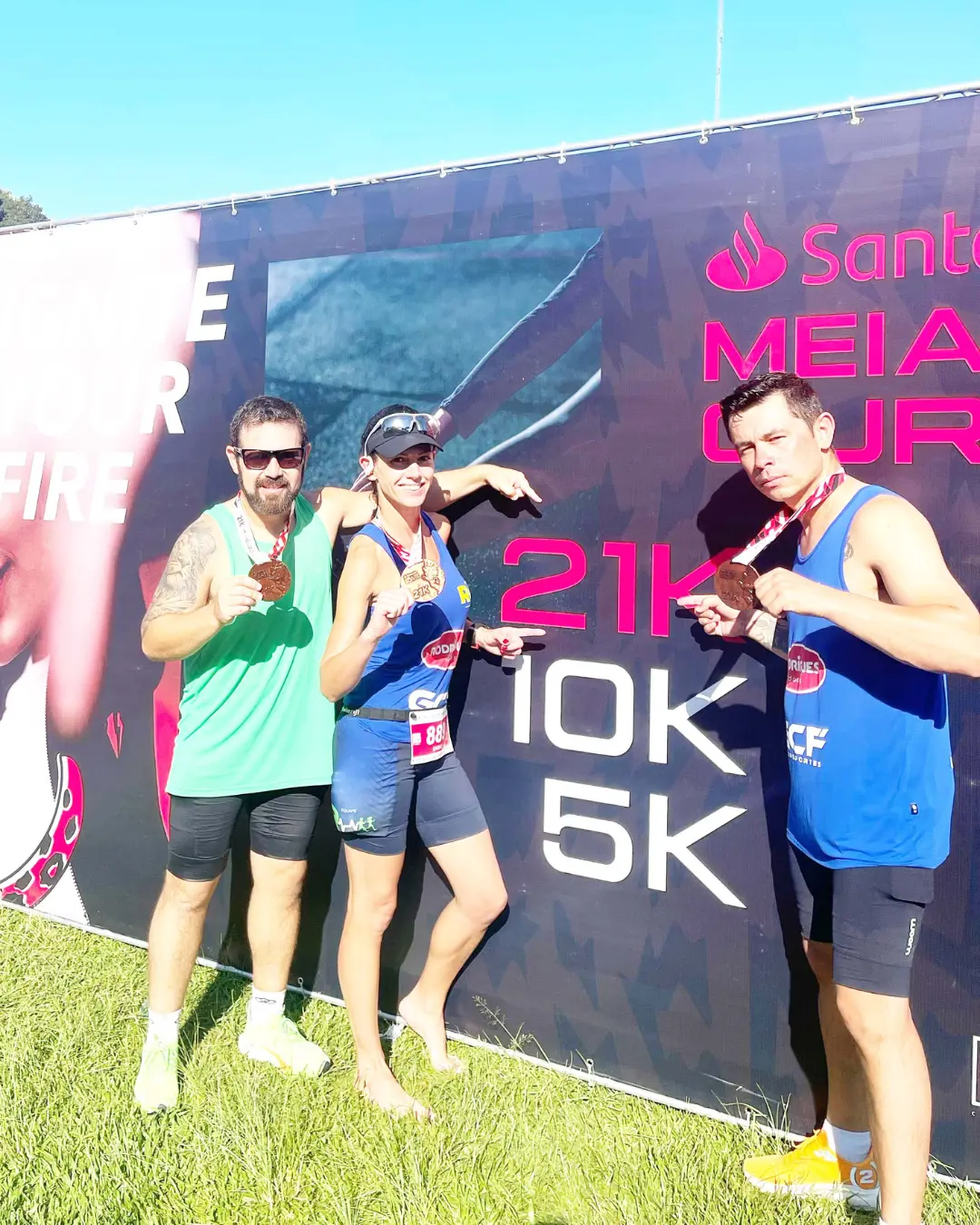 Atletas da Equipe Rodrigues completaram com sucesso duas meias maratonas com sucesso