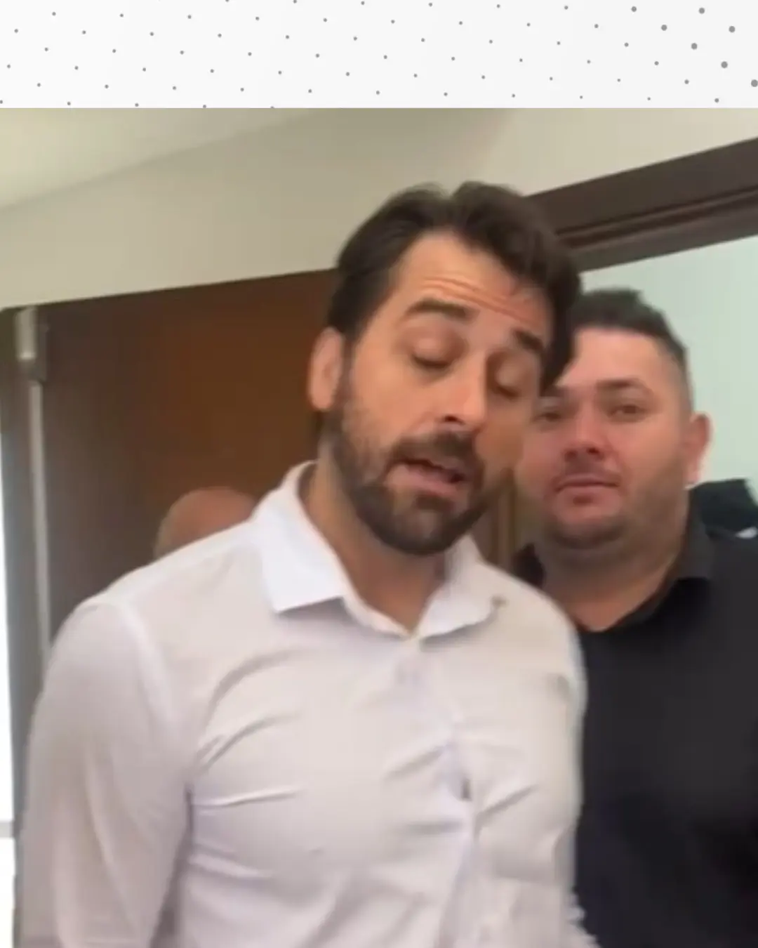 NP: Análise do VAR do contato entre Chefer e Junior apontou: lance normal, segue o jogo