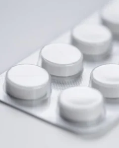 Por que o Conselho Nacional de Medicina vem recomendando aos médicos a não prescreverem Nimesulida?