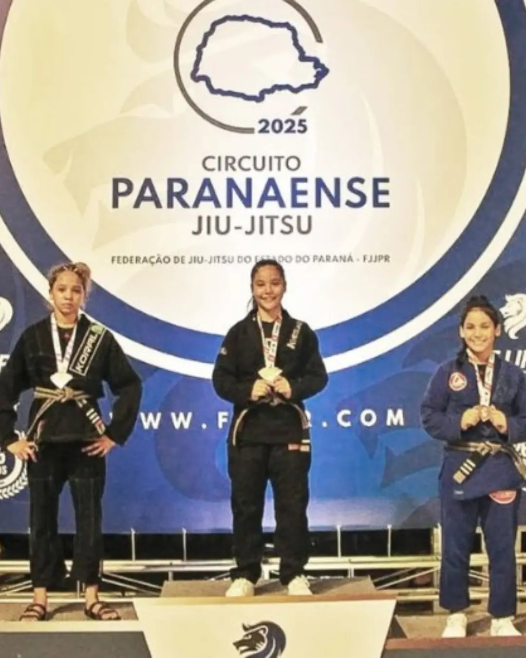 Equipe da SMEL conquistou medalhas na 1ª etapa do Circuito Paranaense de Jiu Jitsu