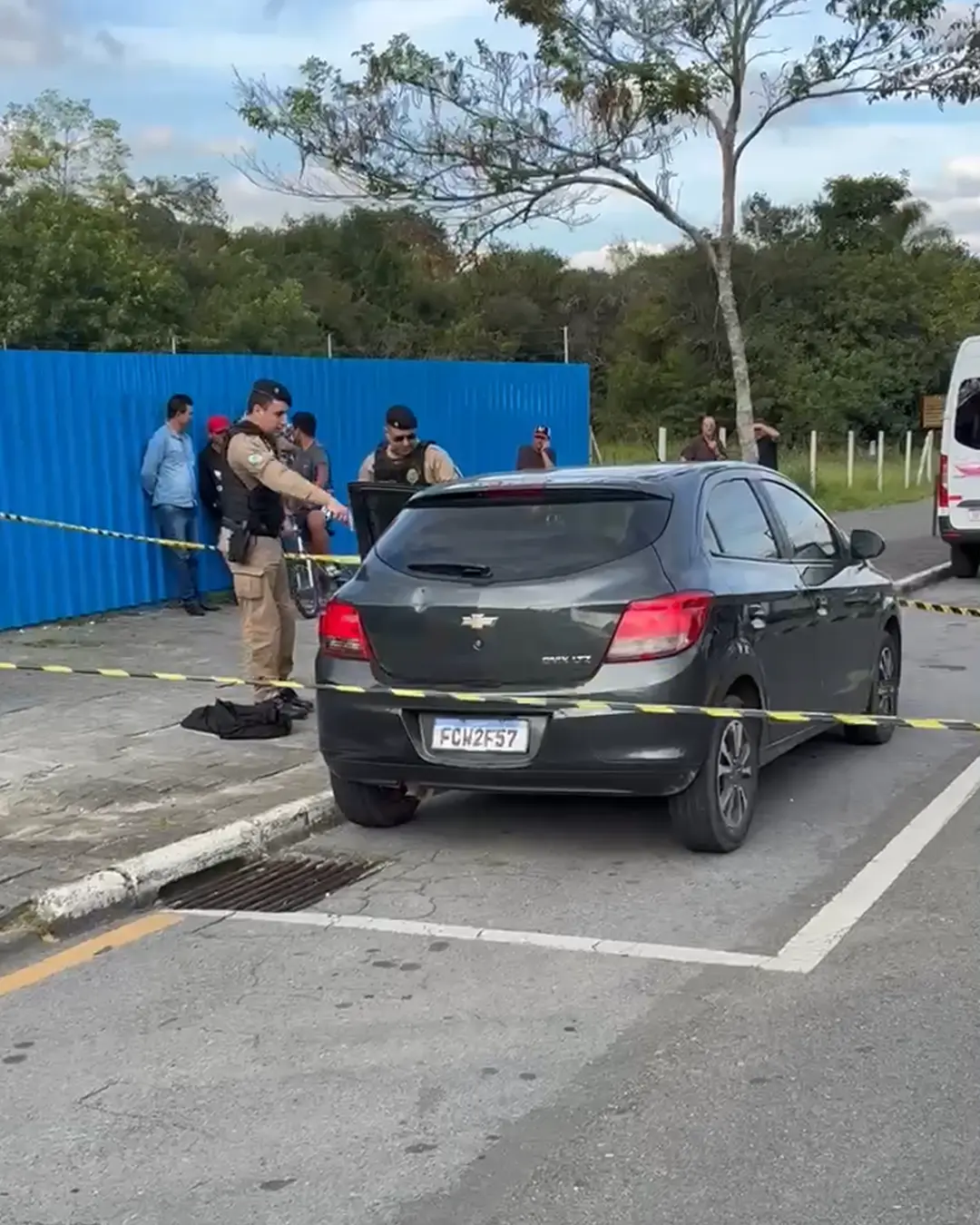 De passagem por Araucária, homem é executado em plena luz do dia na Avenida Archelau