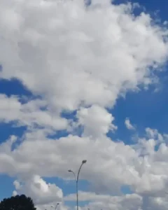 Fim de semana será marcado por muitas nuvens e temperatura máxima de 22°C