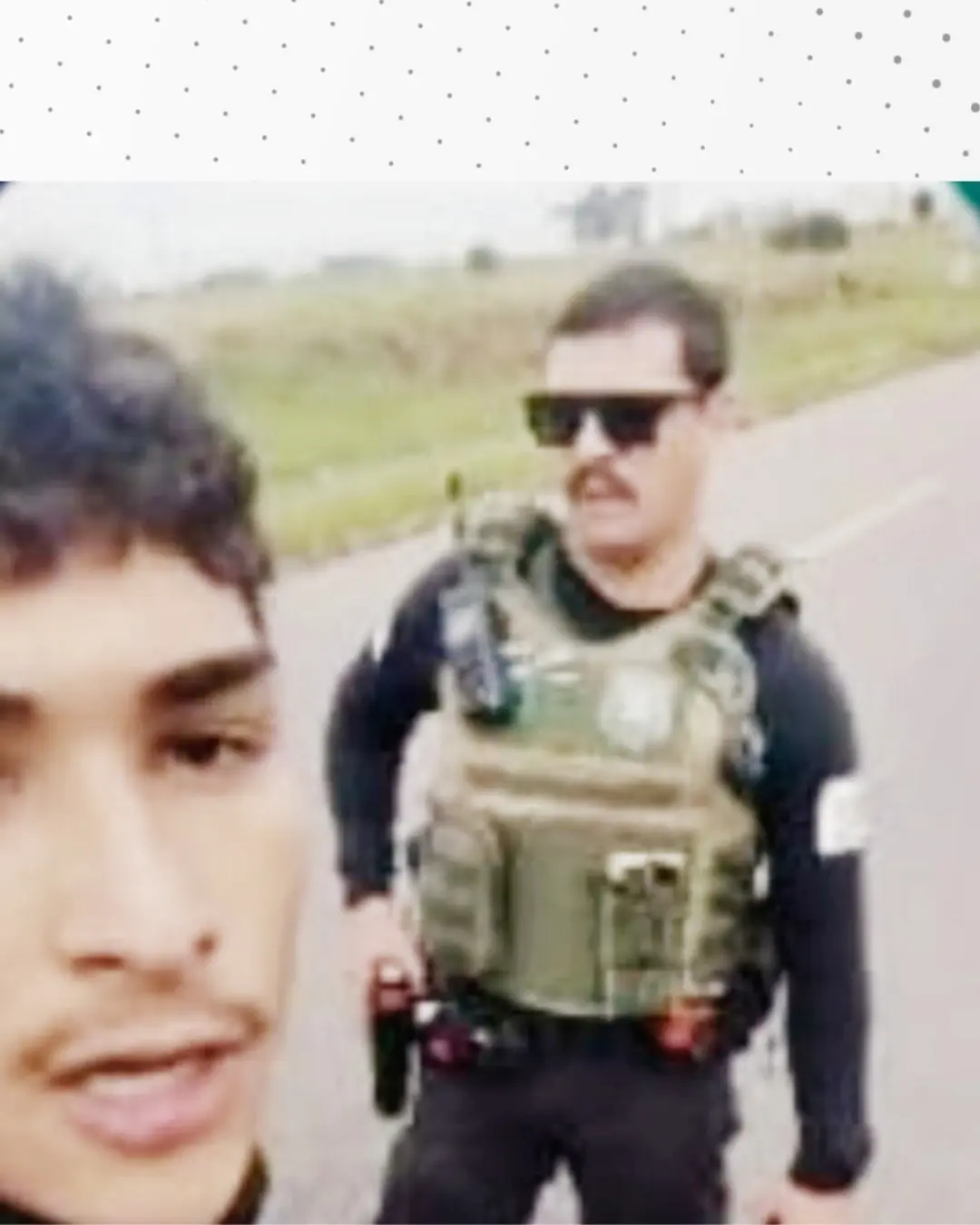 Motoboy questiona abordagem ostensiva de um agente de trânsito