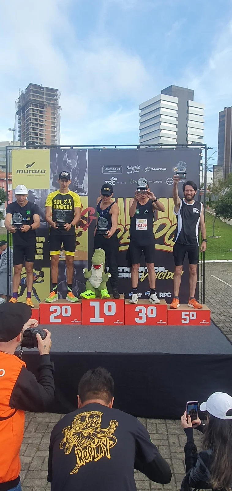 Atletas da Equipe Rodrigues brilham em competições no final de semana
