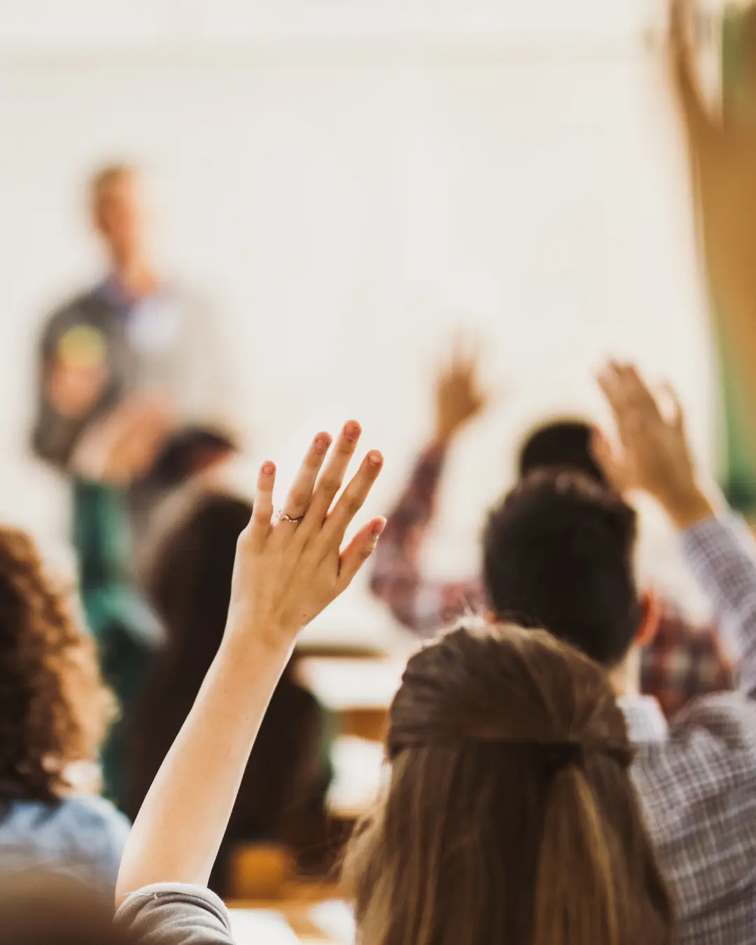 Sem celulares, escolas registram maior convivência entre os alunos