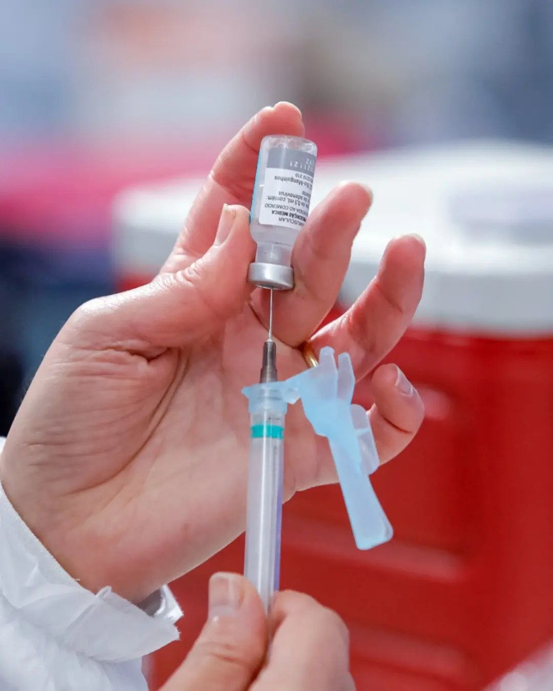 Vacina contra gripe estará disponível para todos os públicos a partir deste sábado (10)