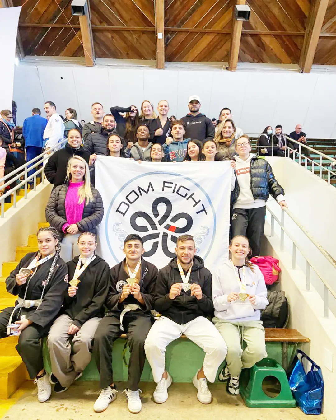 Atletas da Dom Fight faturaram 19 medalhas na 2ª etapa do Paranaense de Jiu Jitsu