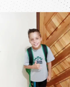 Colégio Joana Gurski presta homenagem ao aluno João Victor Ramirez que faleceu em 2023