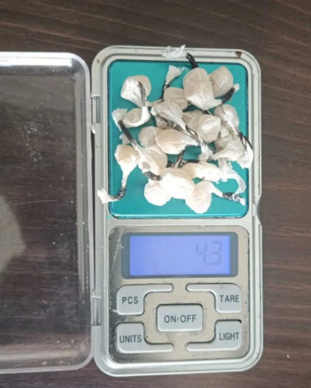 Homem é preso com 19 pedras de crack no bairro Iguaçu