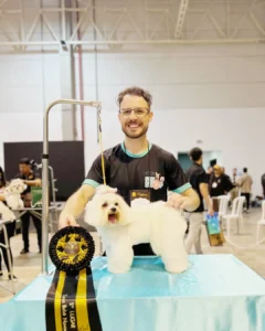 Proprietários do Pet Shop Araucária participaram da 4ª edição do campeonato de tosa Groom Paraná