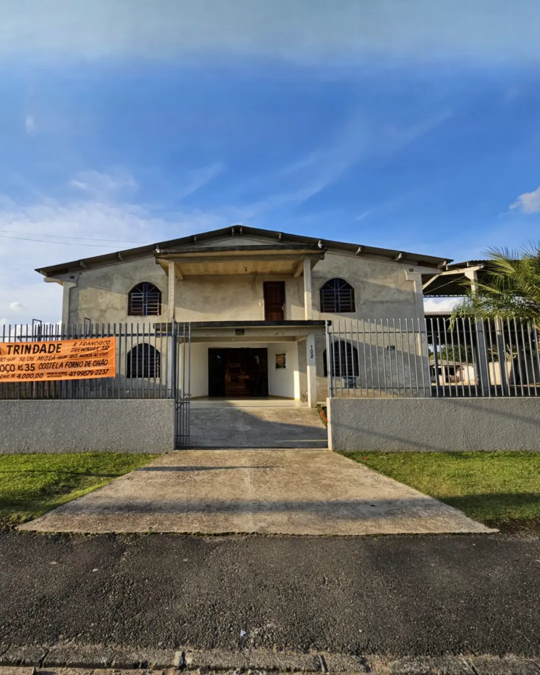 Capela Santíssima Trindade homenageia padroeira com programação festiva