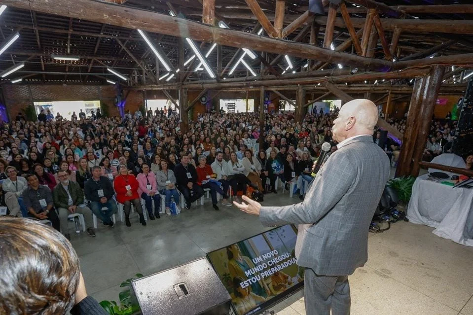Congresso Conhecer reúne educadores em Araucária com foco na formação docente e no futuro da educação