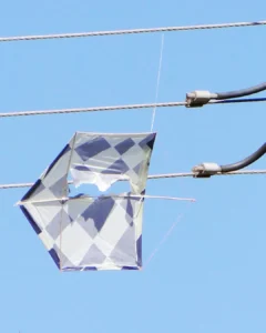 Copel e Prefeitura alertam sobre riscos de soltar pipas próximas da rede elétrica