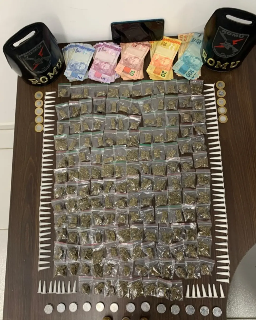 GMA prende sujeito de 20 anos por tráfico de drogas no Capela Velha