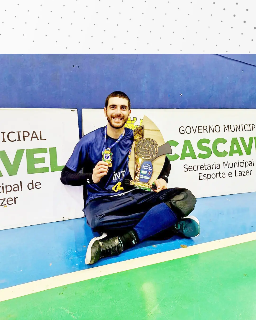 Paratleta Alex Witkovski é campeão no Regional de Voleibol Sentado