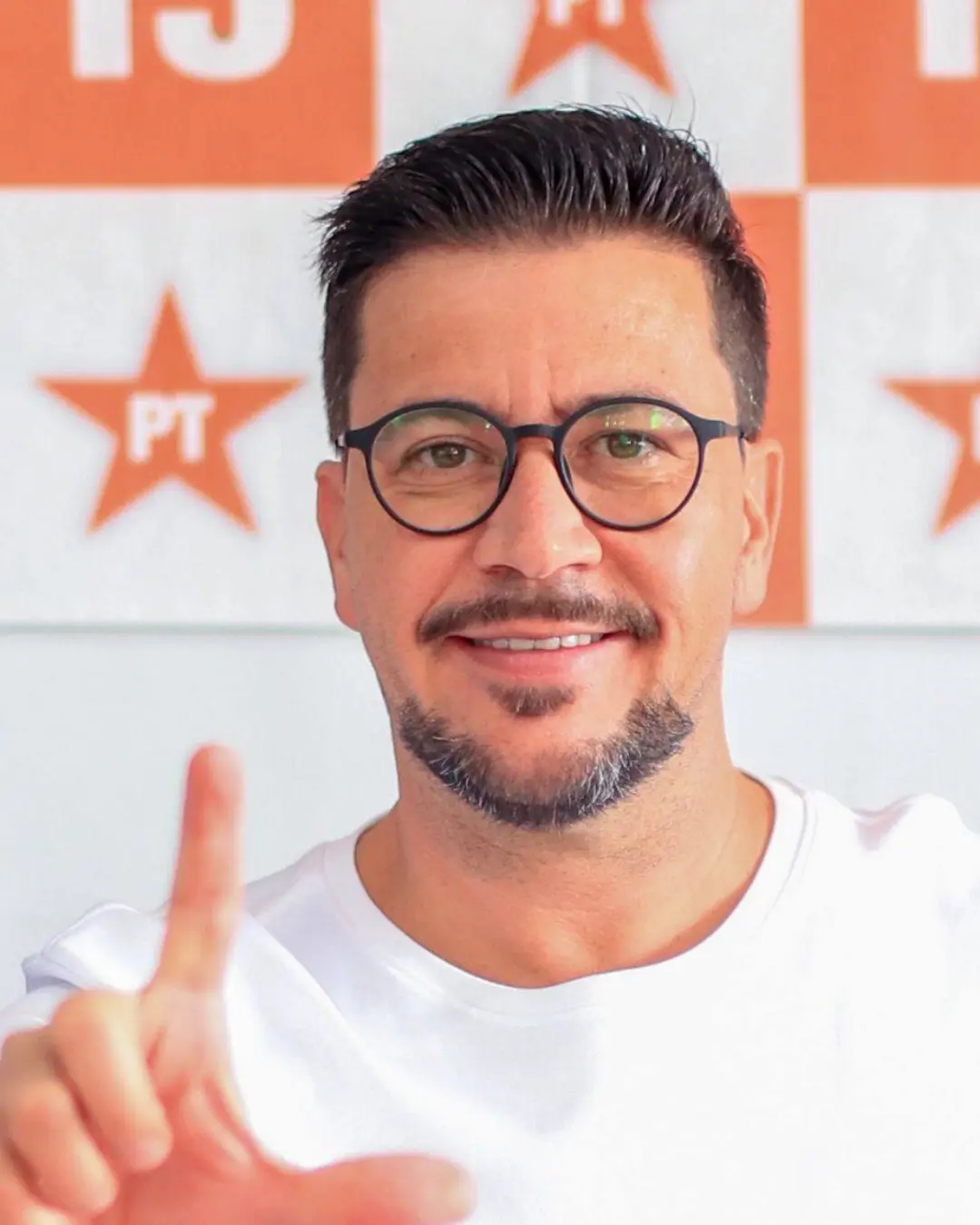Militância do PT é chamada para votar neste domingo no segundo turno da eleição do PED