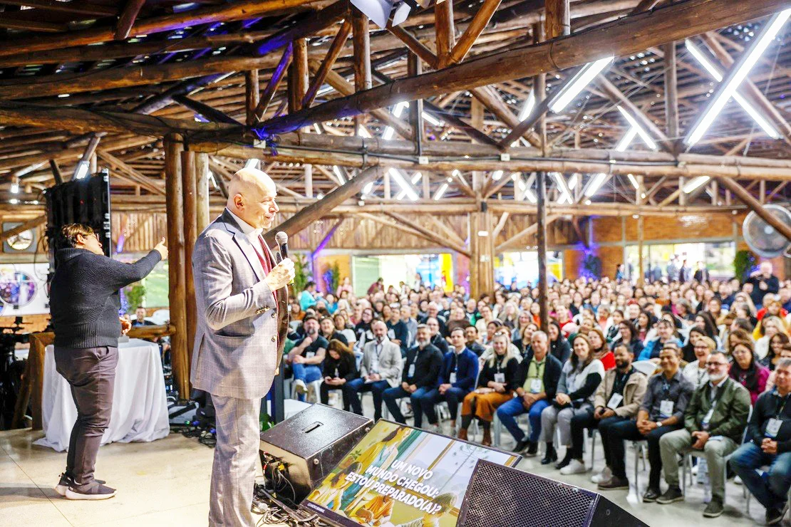 Congresso Conhecer fortalece a valorização docente em Araucária