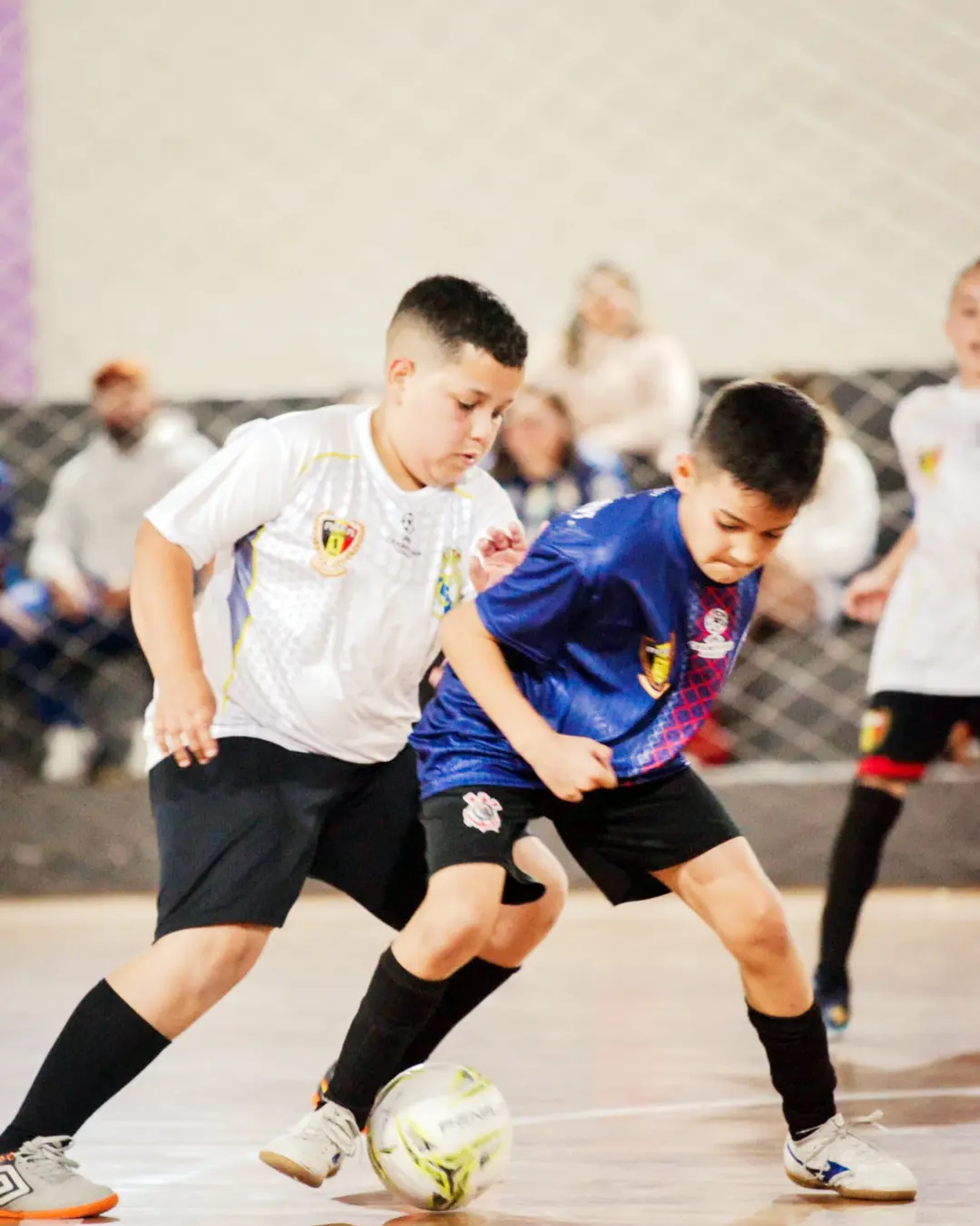 Alunos da AFFA Diamante esbanjam talento em campeonato inspirado na Champions League