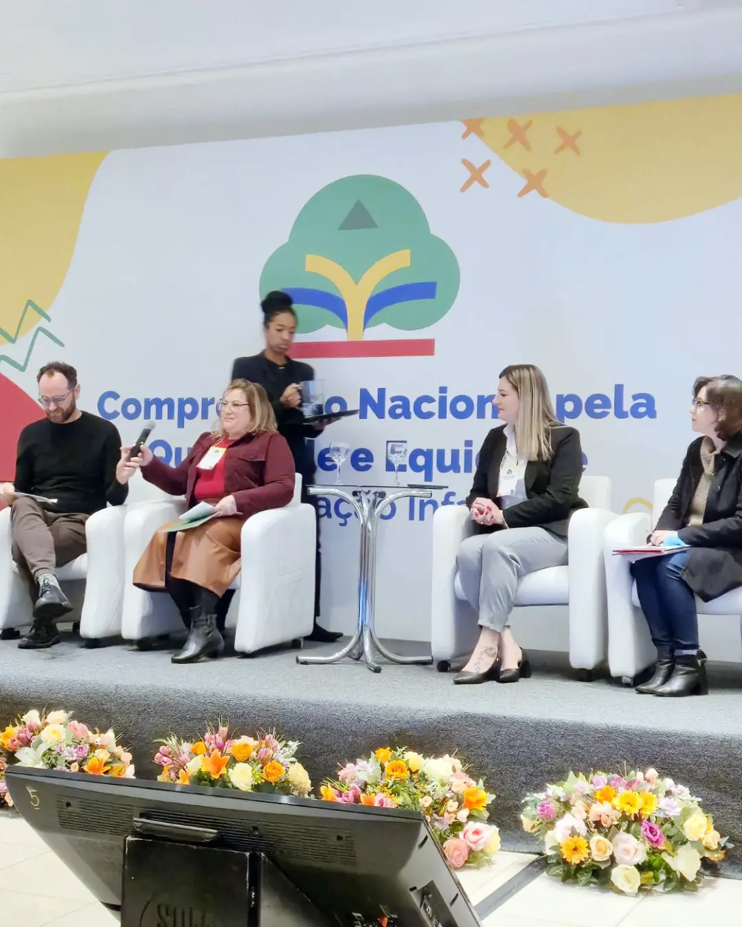 Coluna da SMED: Araucária marca presença no Seminário Regional Sul de Parâmetros de Qualidade e Equidade na Educação Infantil