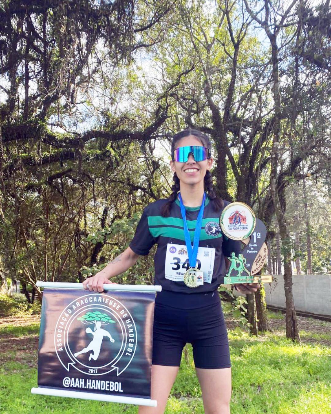 Diovana Faria conquista 2º lugar geral na Corrida Nossa Senhora das Dores