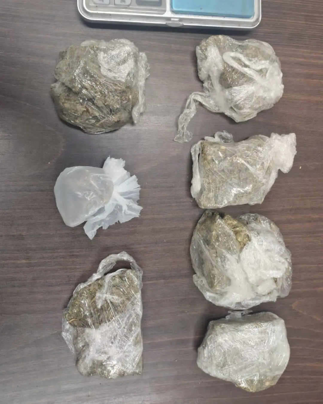Homem é preso por tráfico de drogas e violência doméstica no Campina da Barra