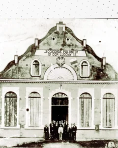 Terezinha Poly: A Sociedade Polonesa Dom Ludowy