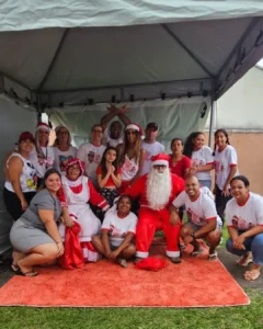 Tia Celina inicia caminhada para a realização de mais um Natal Feliz