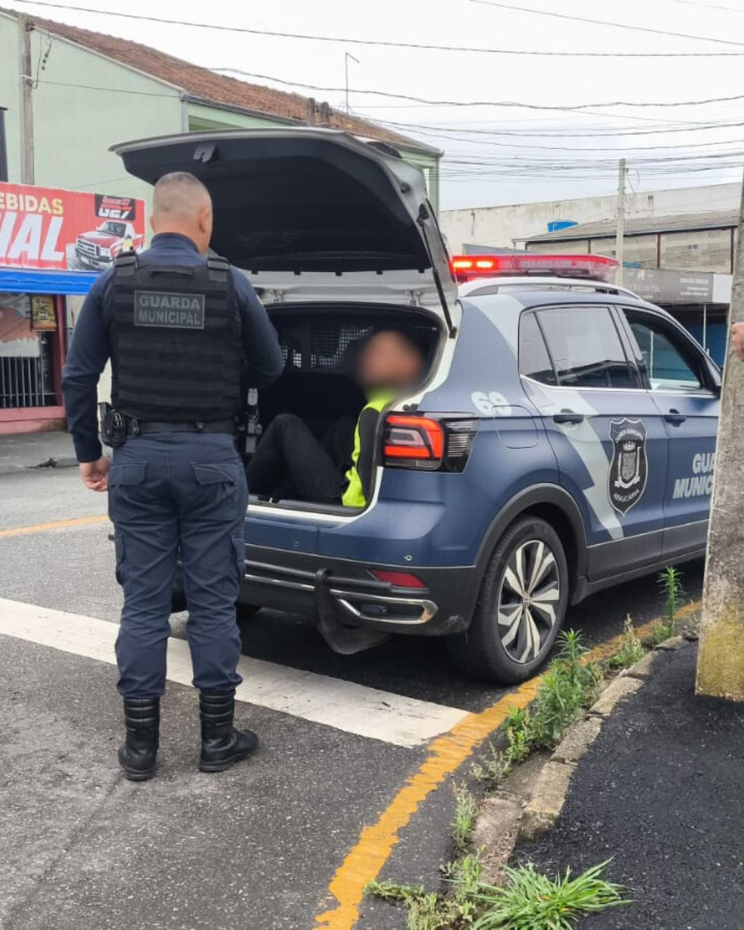 Condenado a 18 anos de prisão, homem é preso pela GM dando um rolê pelo Capela Velha