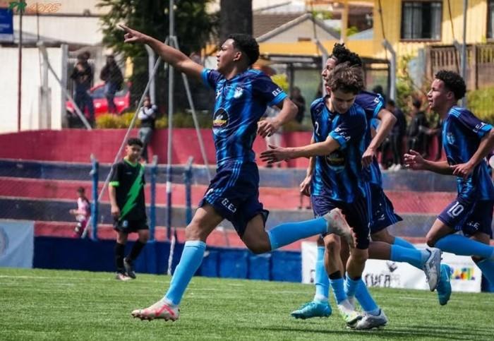 Costeira e Tropical vão disputar o mata-mata na Taça das Favelas Paraná