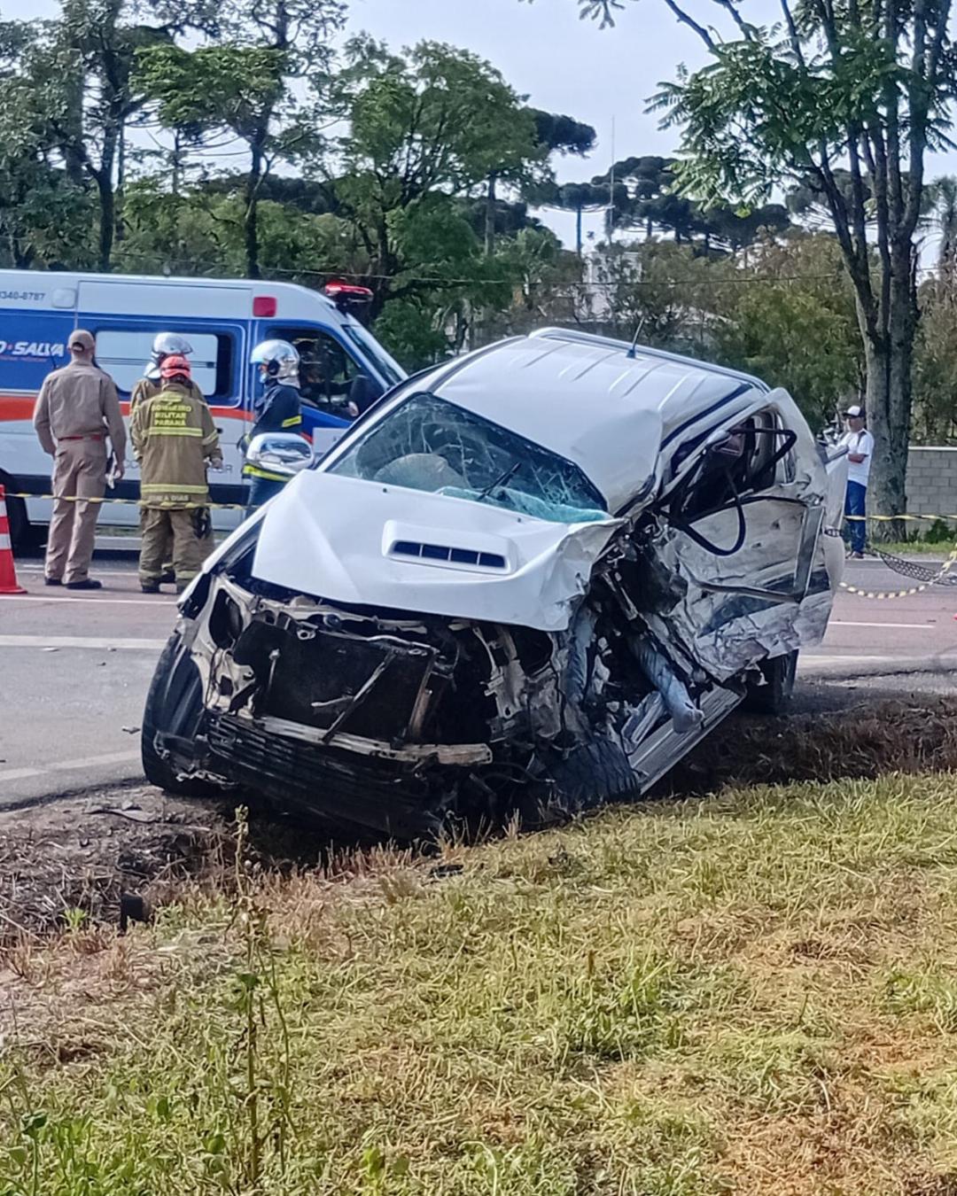 Identificado casal que morreu em grave acidente na Rodovia do Xisto neste sábado (25)