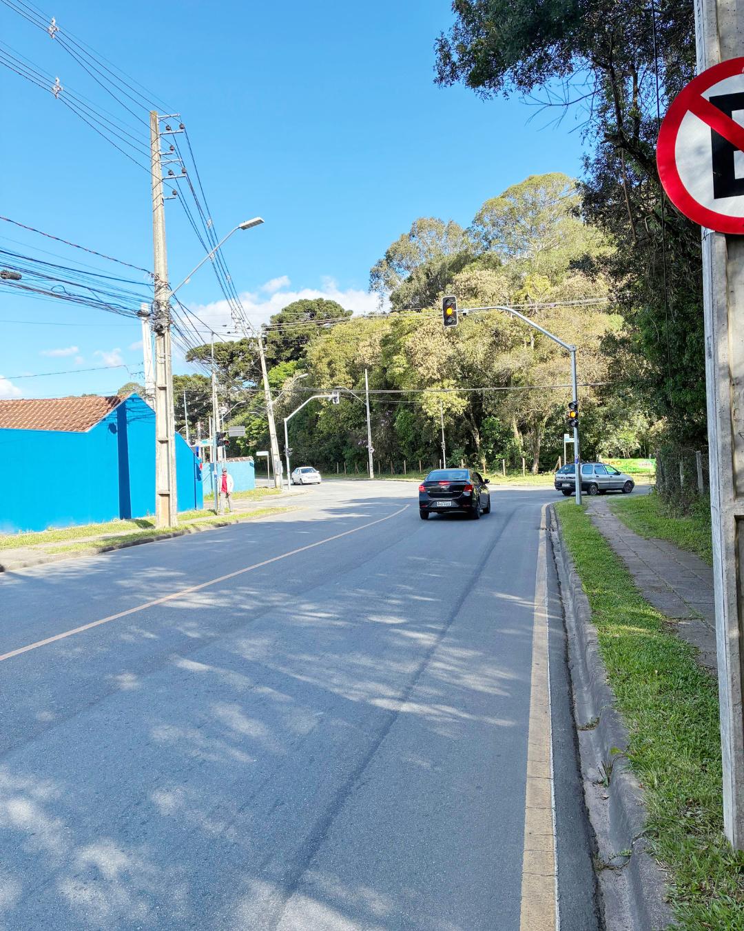 Novo semáforo no Costeira deverá entrarem funcionamento no sábado (25)