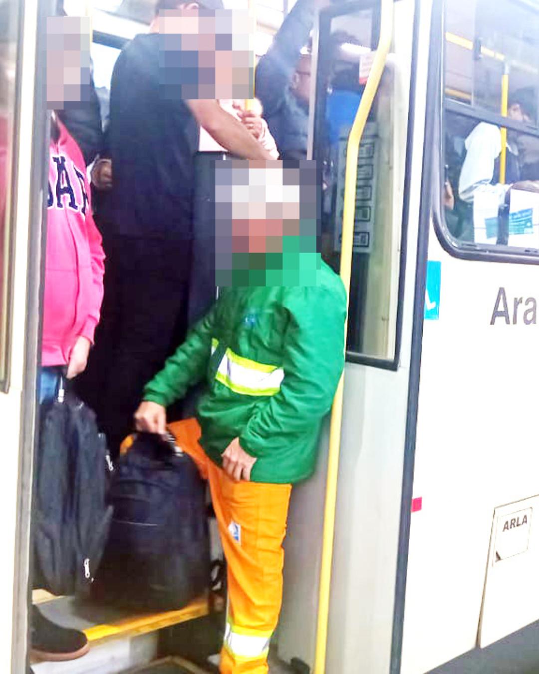 Passageiros reclamam de superlotação na linha Angélica/Pinheirinho