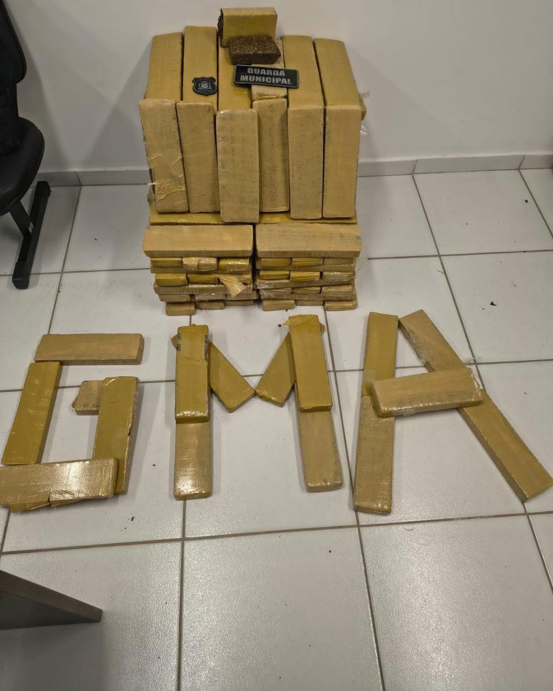 GMA apreende mais de 100kg de maconha abandonada no bairro Estação