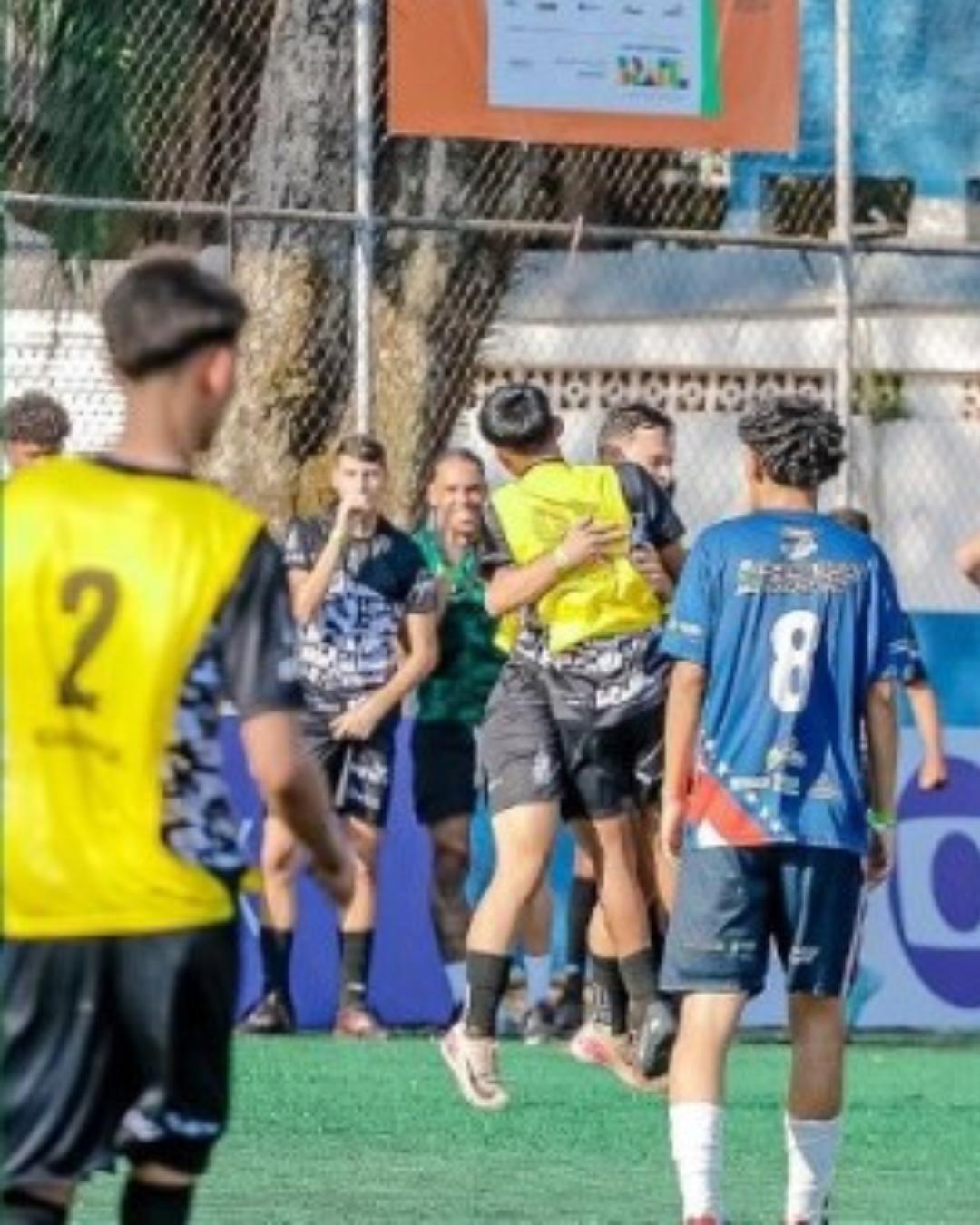 Seleção masculina do Paraná está nas quartas de final da Taça das Favelas Brasil