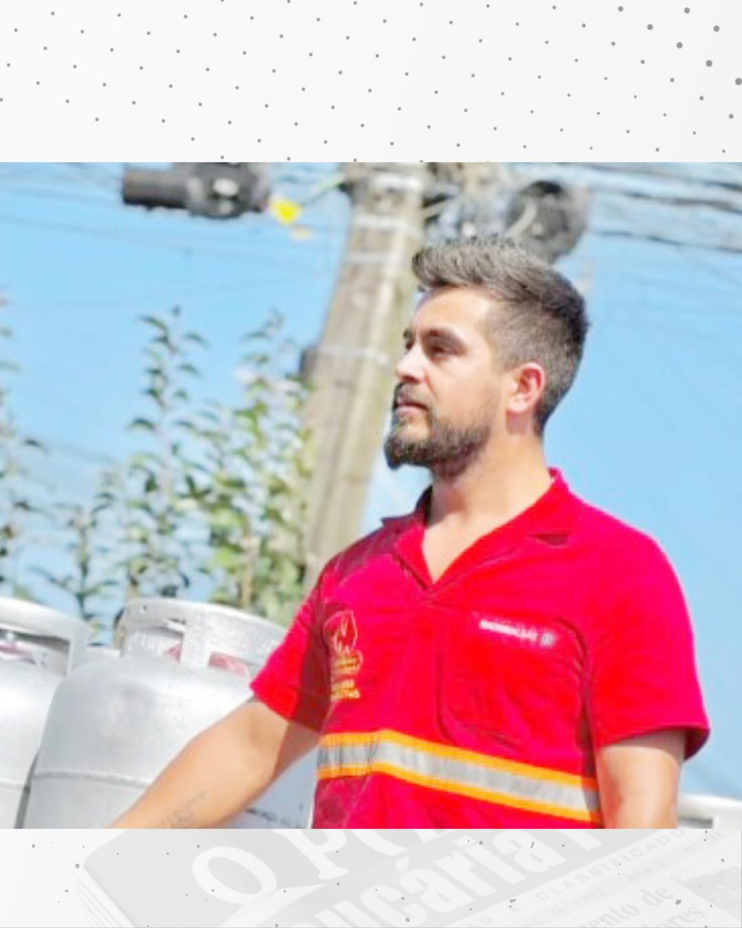 Ex-professora foi a primeira pessoa a socorrer motoqueiro atropelado