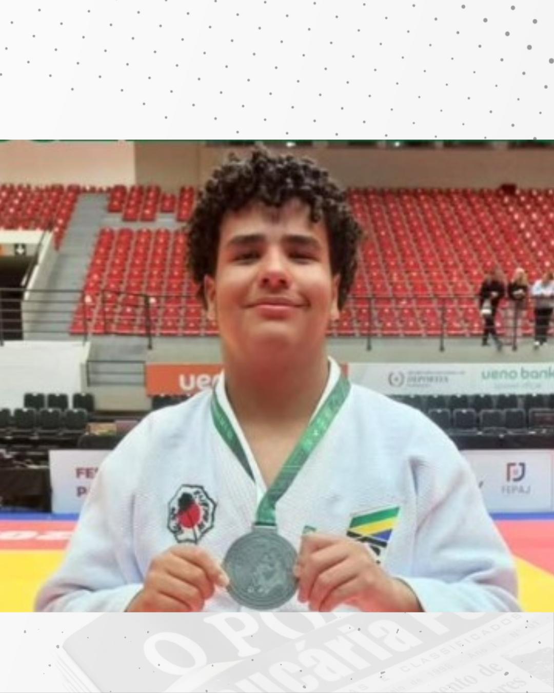 Guilherme Oliveira é prata no Sul-Americano Sub-15 de Judô