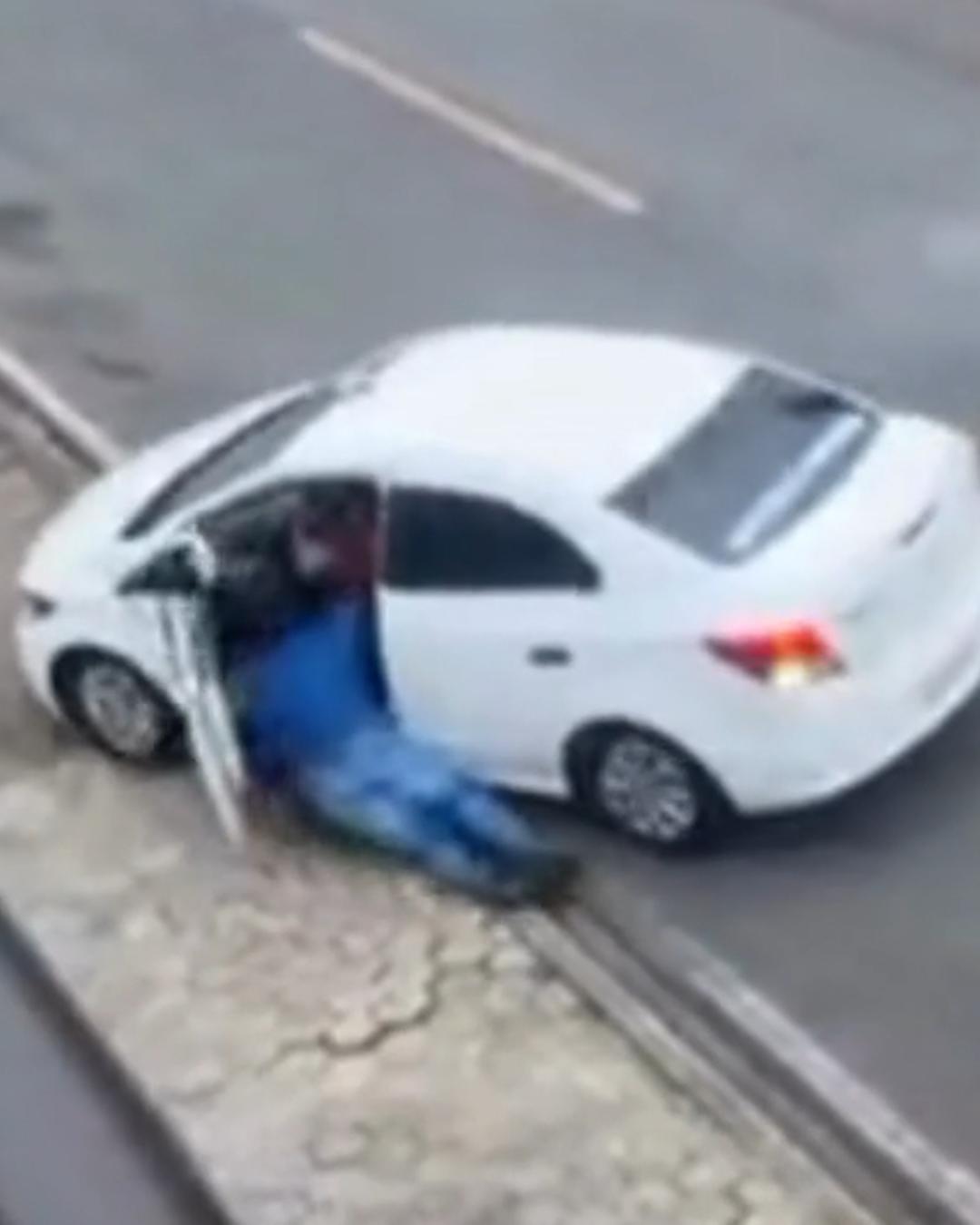 Homem rouba táxi em Araucária e é preso em Curitiba após fugir da PM