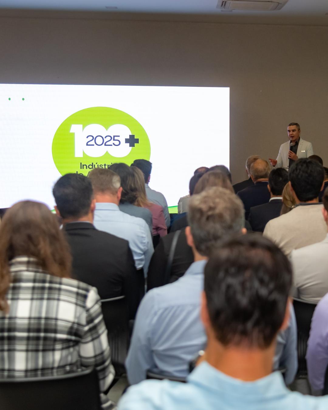 Em sua 5ª edição, cerimônia premiação AS 100+ homenageia indústrias araucarienses que mais geram tributos ao Município 