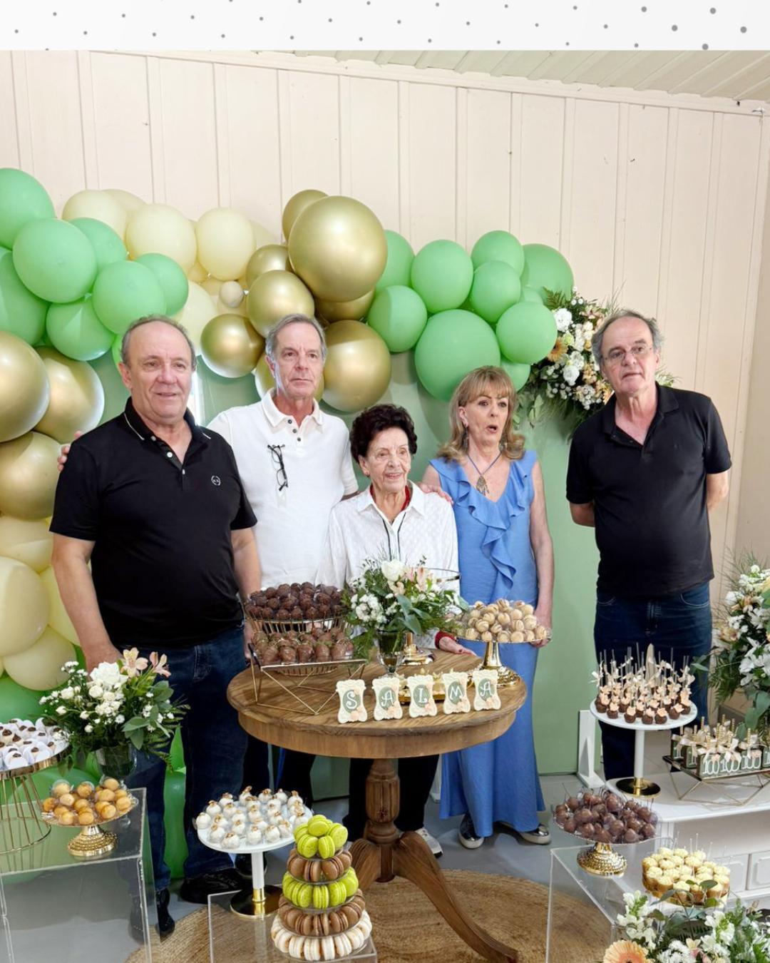 Família de Araucária celebra 100 anos da matriarca, dona Salma Salomão Valentini