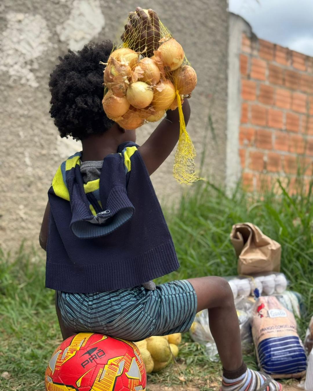 ONG “Propósito Seja Luz” arrecada doações para o Natal de famílias carentes