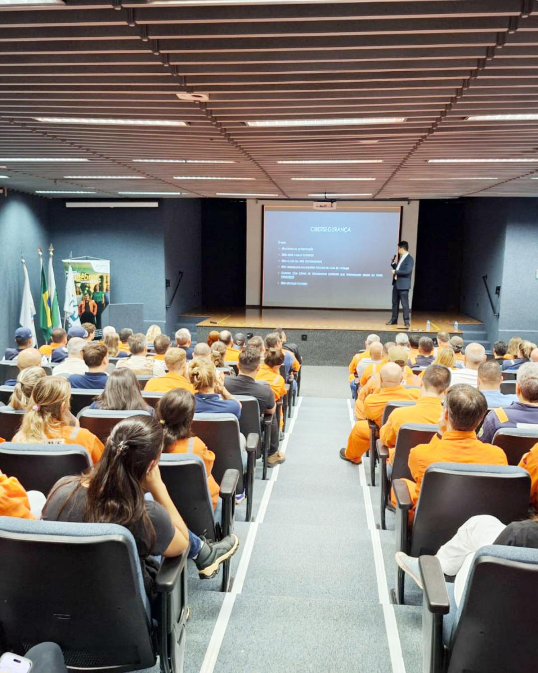 PCPR ministra palestra sobre cibersegurança em empresa da cidade