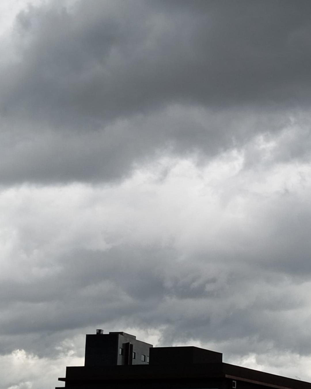 Previsão do tempo marca chuva para o início desta semana