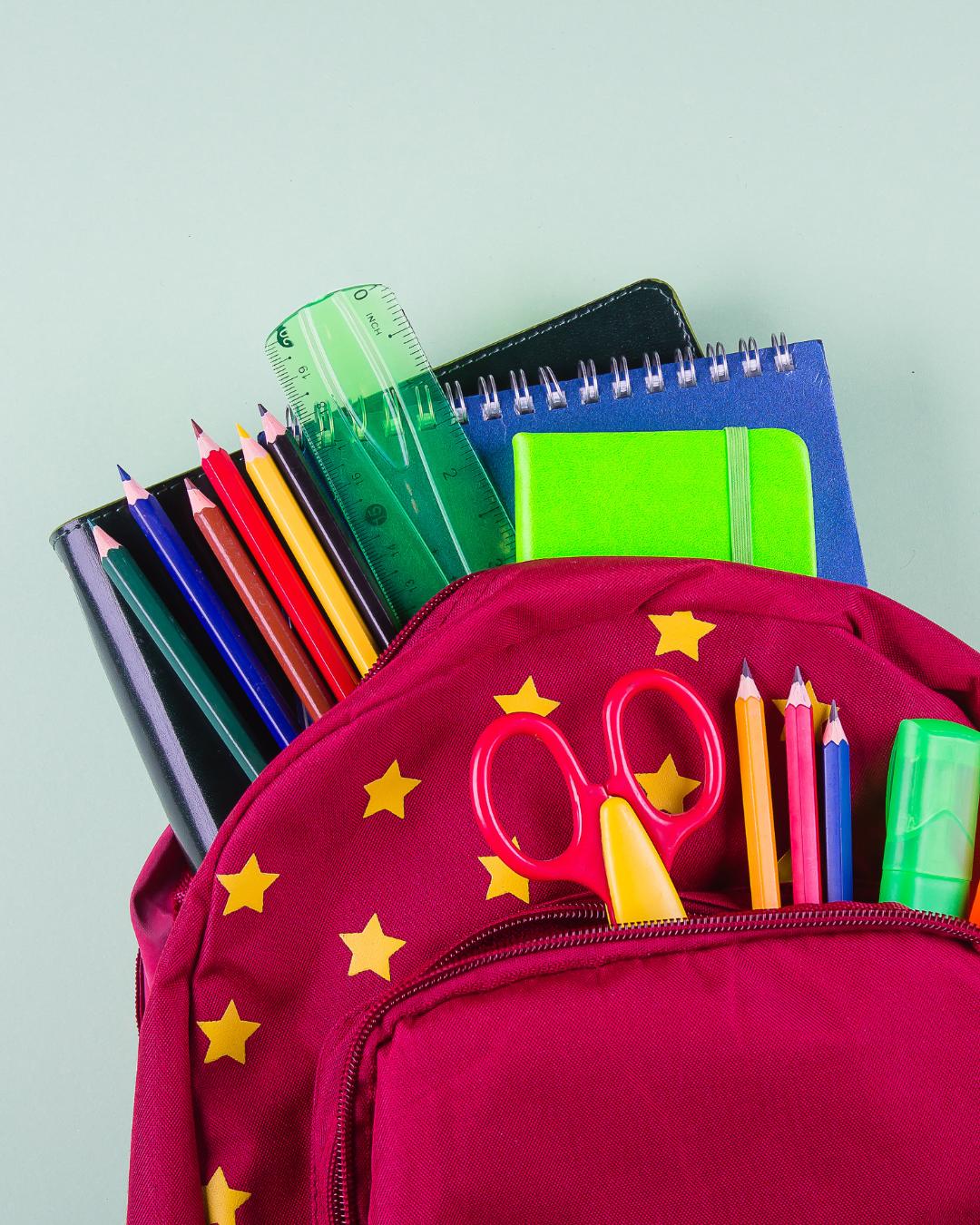 Empresa realiza campanha de arrecadação de materiais escolares