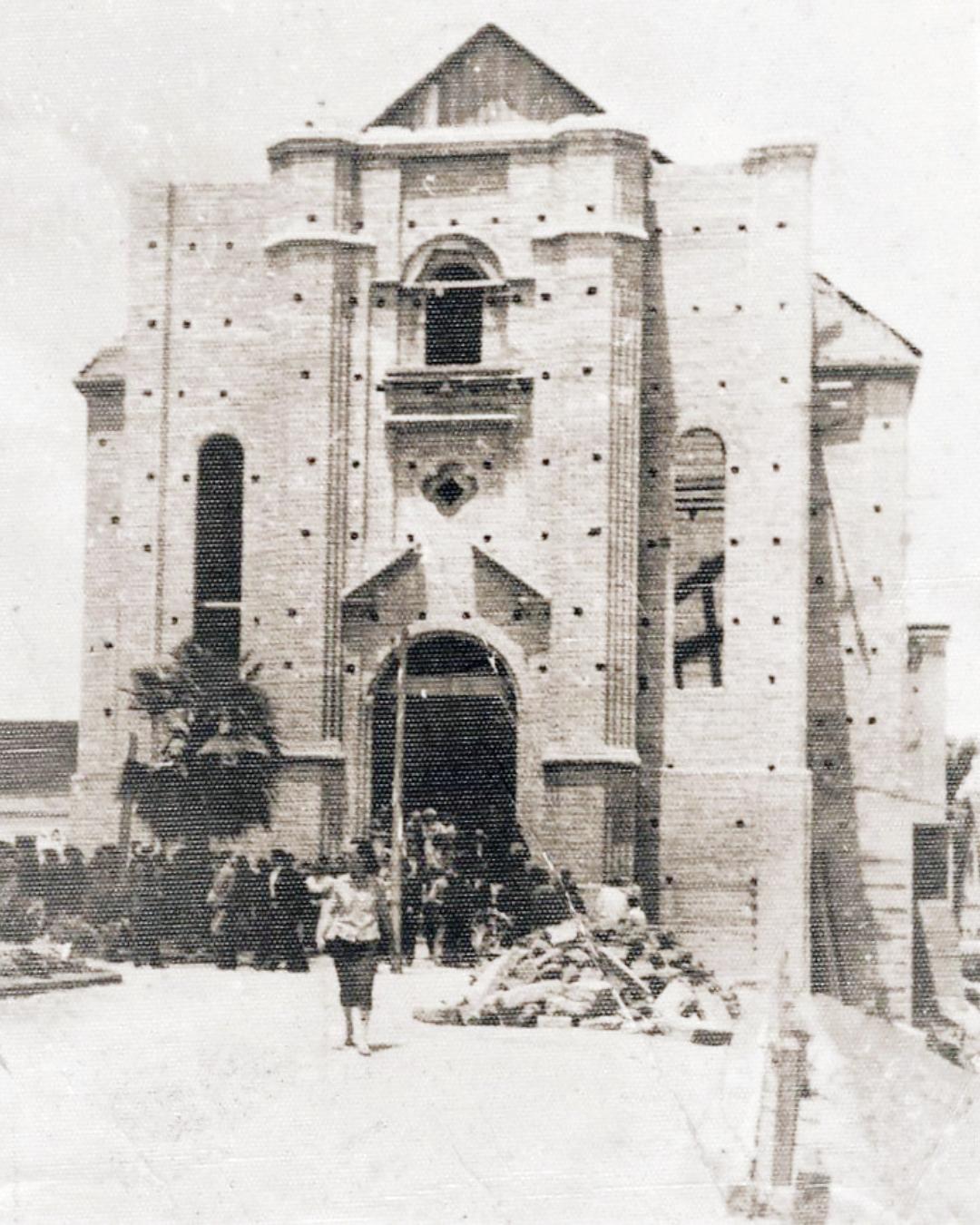 Terezinha Poly: A Reconstrução da Igreja da Praça